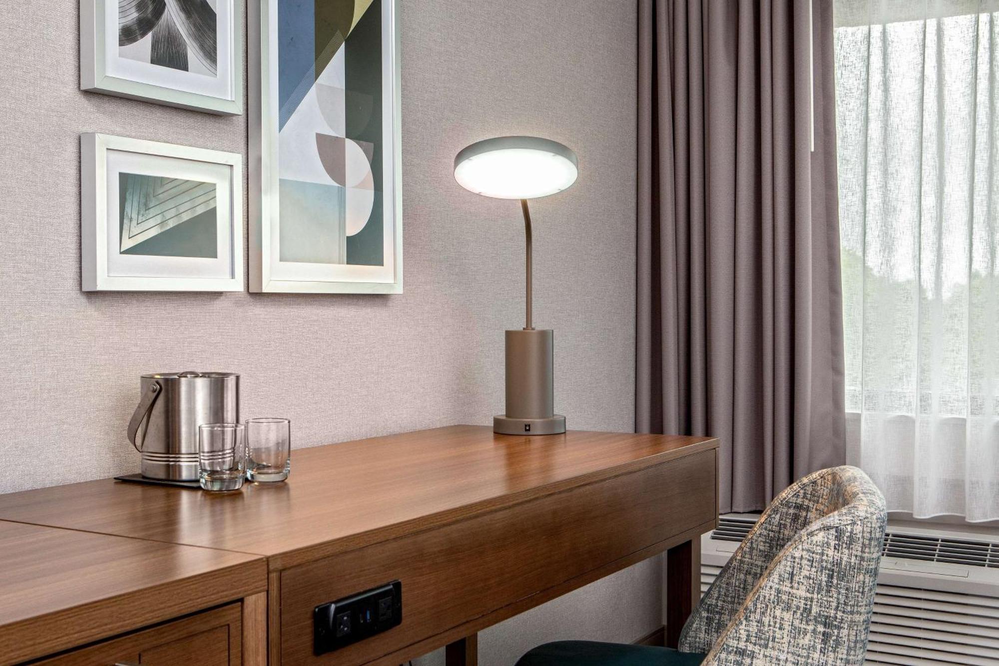 Hotel Doubletree By Hilton Boston/Westborough Exterior foto