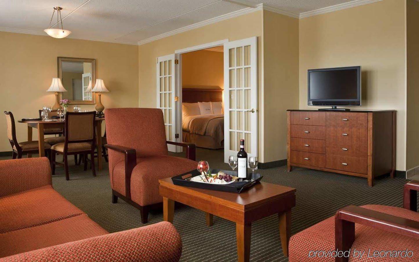 Hotel Doubletree By Hilton Boston/Westborough Exterior foto